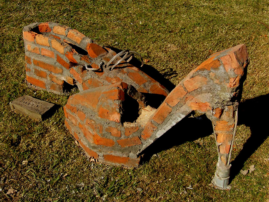 Escultura en ladrillo.